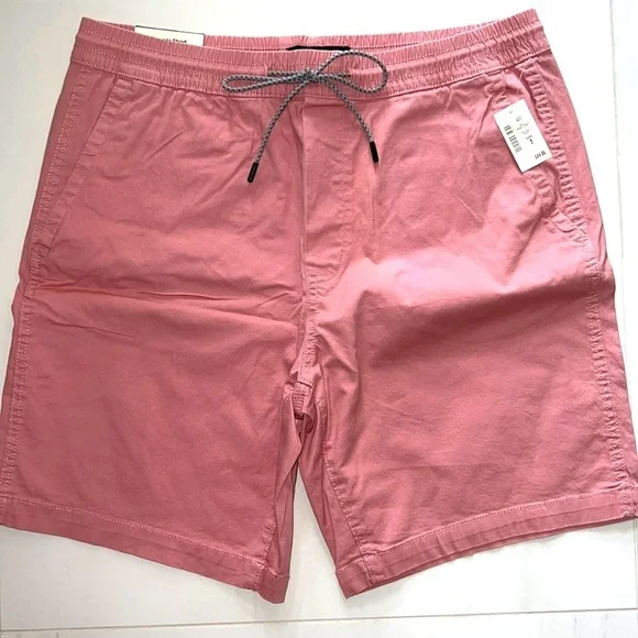 NWT Dark Pink Aeropostale Jogger Shorts Size L - Picture 1 of 6